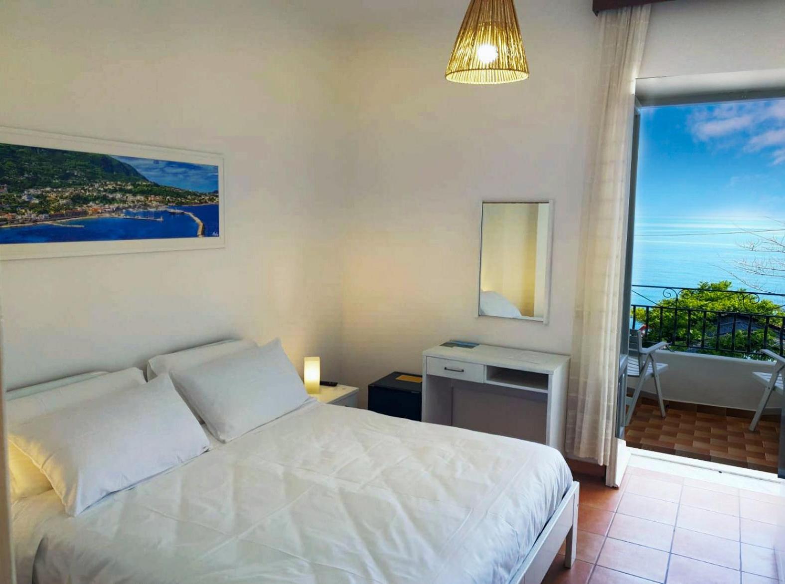 Villa Bina Sea Hotel Sant'Angelo (Isola d'Ischia) Exterior foto