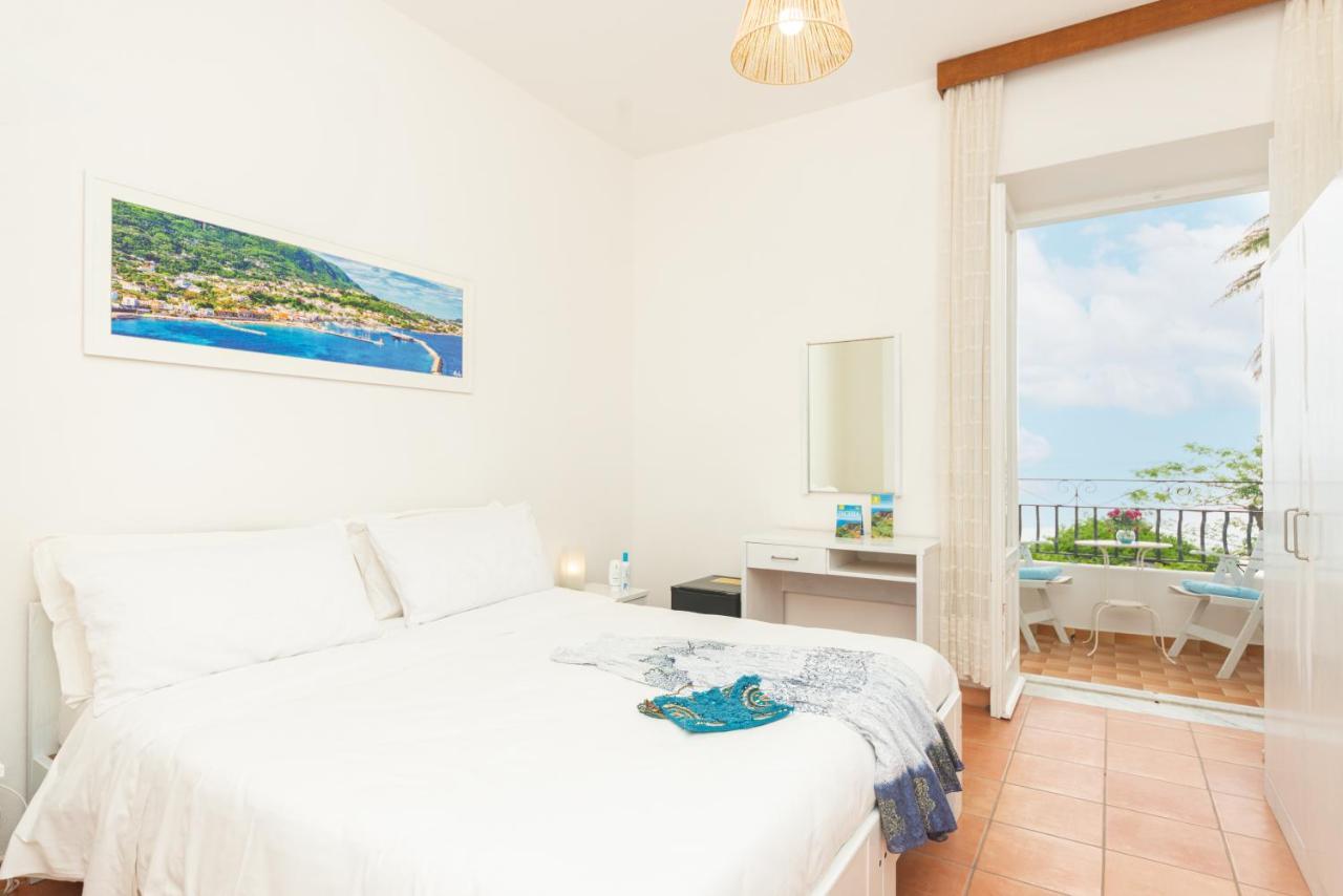 Villa Bina Sea Hotel Sant'Angelo (Isola d'Ischia) Exterior foto